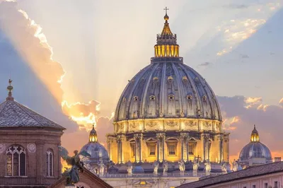 Unveiling the Art and History of St. Peter's Basilica: A Guided Dome Exploration