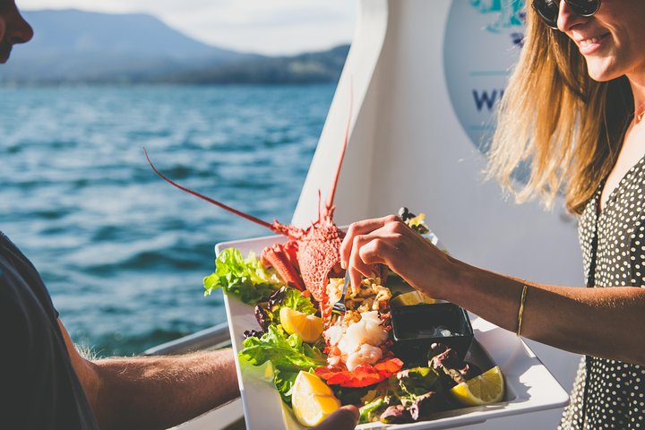 Dive into Deliciousness: A Tasmanian Seafood Culinary Adventure