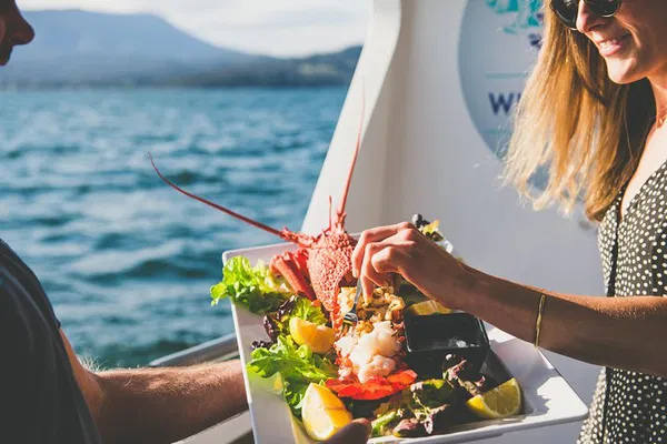Dive into Deliciousness: A Tasmanian Seafood Culinary Adventure