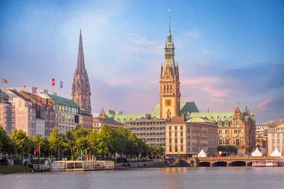 Discover Hamburg's Hidden Gems: A Personalized Half-Day City Tour