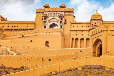 Unveiling Jaipur's Royal Legacy: A Pink City Treasures Tour