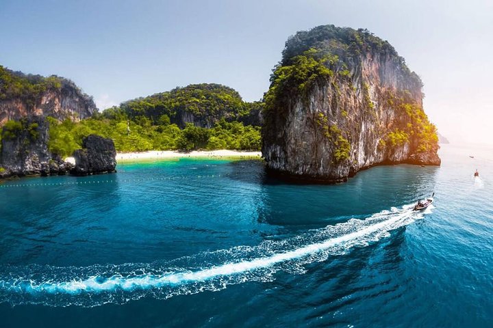 Unforgettable James Bond Island Speedboat Adventure: Phang Nga Bay's Hidden Gems