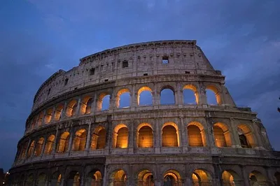 Rome's Historical Wonders: An Immersive Highlights Tour
