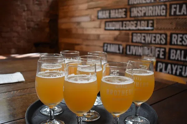 Liverpool Craft Beer Tour: Taste 10 Local Brews!
