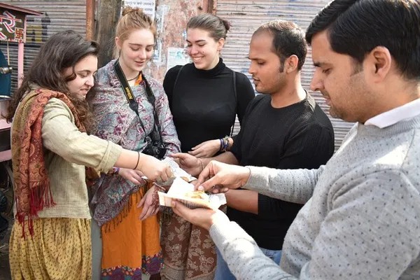 Jaipur Food Walk: Savoring Culture & Cuisine on Foot!