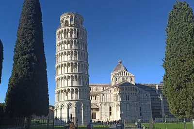 Pisa's Piazza dei Miracoli: A Half-Day Tuscan Escape from Florence