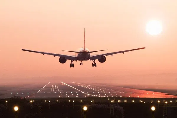 Stress-Free Paris Transfers: Airport (CDG) to City or Vice Versa!