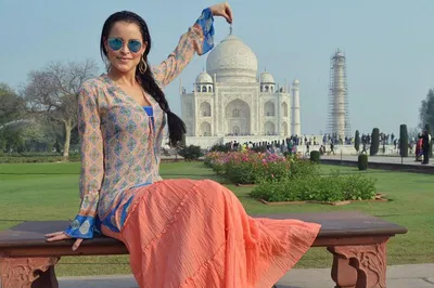 Taj Mahal Express: A Whirlwind Agra Adventure from Delhi
