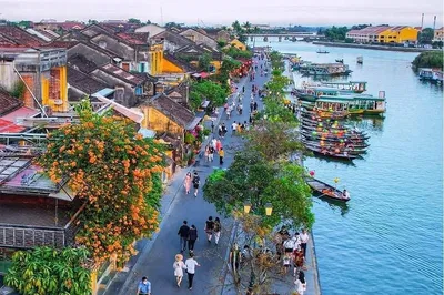 Discover Da Nang & Hoi An: A Night Market Adventure