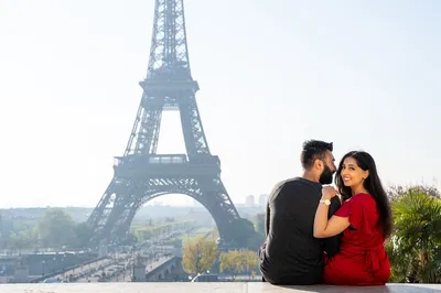 Eiffel Tower Photo Shoot: Capture Paris Memories