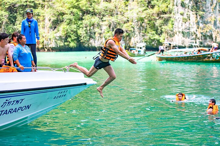 Exclusive Phi Phi & Bamboo Island Speedboat Adventure: Your Private Paradise Awaits!