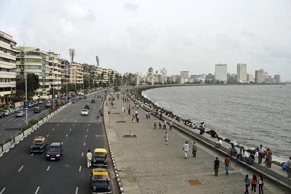 Mumbai's Marvels: A Personalized Full-Day Sightseeing Adventure
