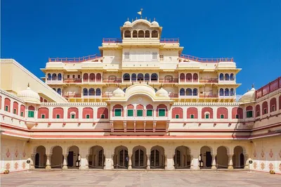 Unveiling Rajasthan: Agra to Jaipur One-Day Car Tour Adventure
