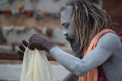 Varanasi Spiritual Journey: Yoga, Ganges Cruise & Ancient Temples