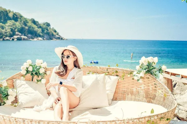 Nui Beach Phuket Photoshoot: Capture Your Paradise Memories