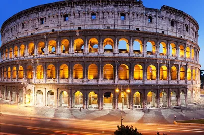 Uncover Ancient Rome: Colosseum, Forum & Palatine Hill Tour (Spanish)