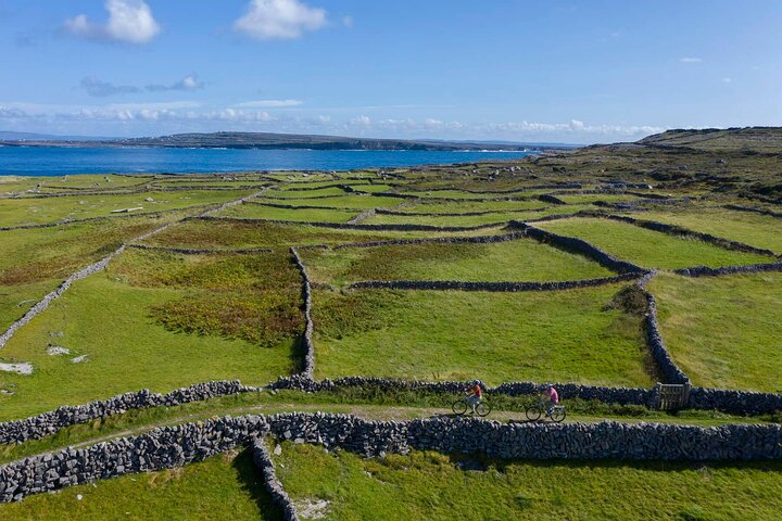 Inishmore Island E-Bike Adventure: Explore Aran's Wonders