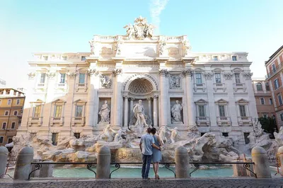 Capture Rome's Magic: Personalized Photoshoot with Local Pro!