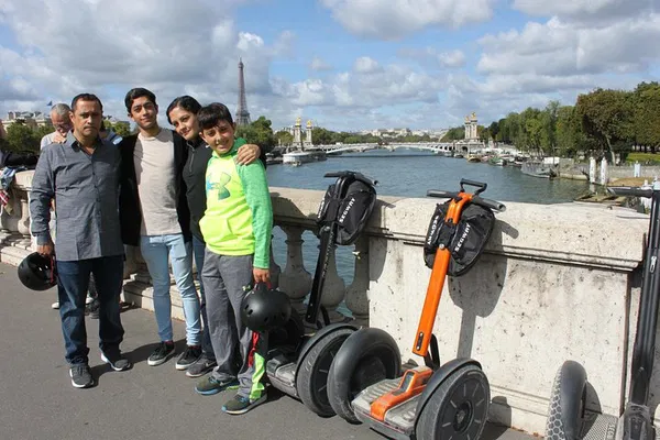 Glide Through Paris: An Unforgettable Segway Adventure!