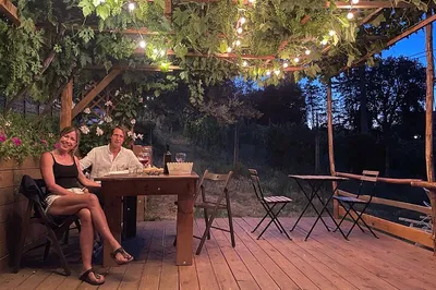 Cinta Senese Delight: Farm Tour & Tuscan Dinner with Adorable Pigs!