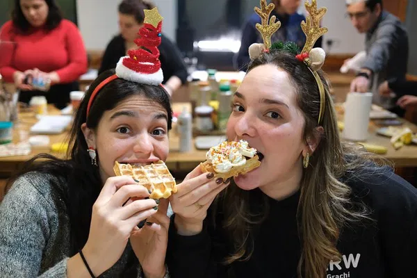 Brussels Waffle & Beer Workshop: All-You-Can-Eat Fun!