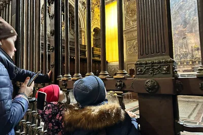 Uncover Vatican's Secrets: A Family Treasure Hunt in St. Peter's Basilica!