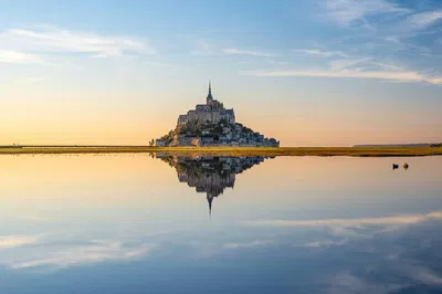 Mont Saint Michel Day Trip: Small Group Tour from Paris