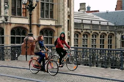 Ghent on Wheels: A Culinary Cycling Adventure Through Local Flavors