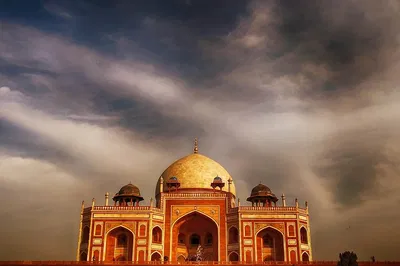 Discover Delhi's Heritage: Audio Guided Walk of Humayun's Tomb & Nizamuddin Basti