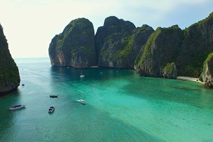 Krabi's Early Bird Phi Phi Adventure: Snorkel, Swim & Beat the Crowds!