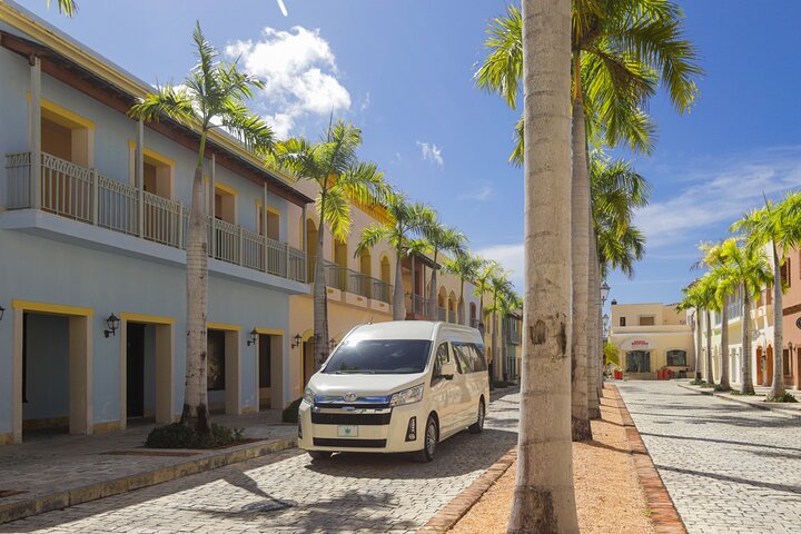Stress-Free Punta Cana Airport Transfers: Uvero Alto Hotels Await!