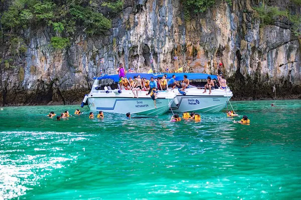 Phuket: Phi Phi & Maya Bay Premium Island Hopping