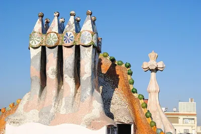 Unveiling Gaudí's Barcelona: A Private Architectural & Chocolate Indulgence
