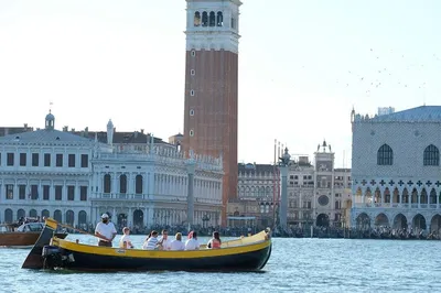 Venice Sunset Cruise: Prosecco & Lagoon Views