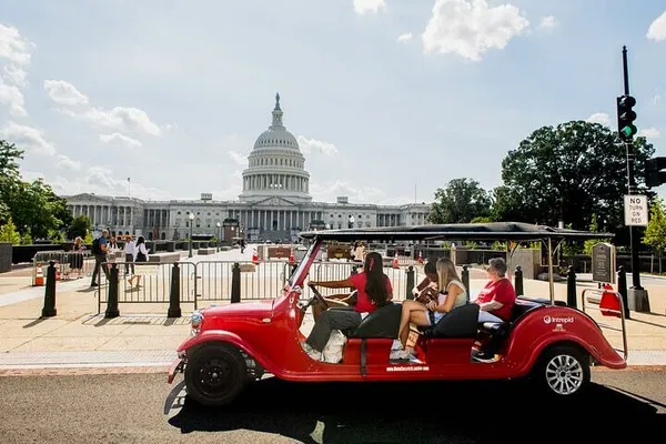 DC Tour: See Monuments & Capitol Hill by Electric Cart