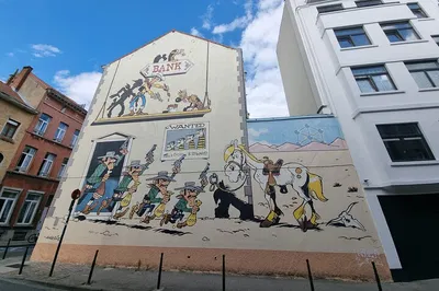 Uncover Brussels' Comic Book Art: A Walking Adventure!