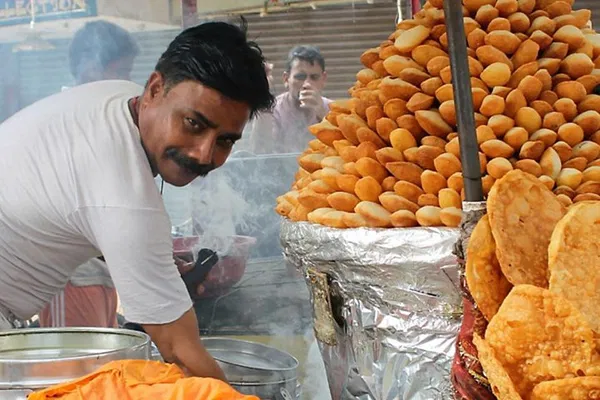 Agra's Street Food Adventure: A Rickshaw Culinary Journey