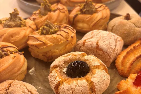 Liverpool Foodie Adventure: A Delicious Walking Tour