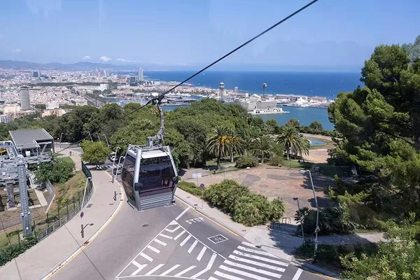 Montjuïc Cable Car: Barcelona Views & Castle Access