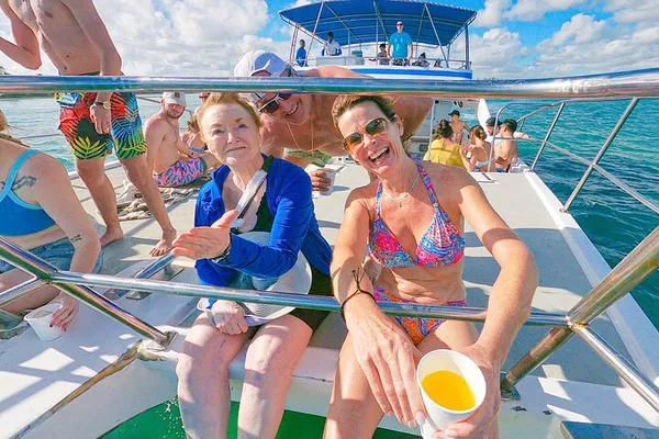 Punta Cana's Ultimate Adults-Only Snorkel Adventure: Floating Kitchen & Coral Wonders!