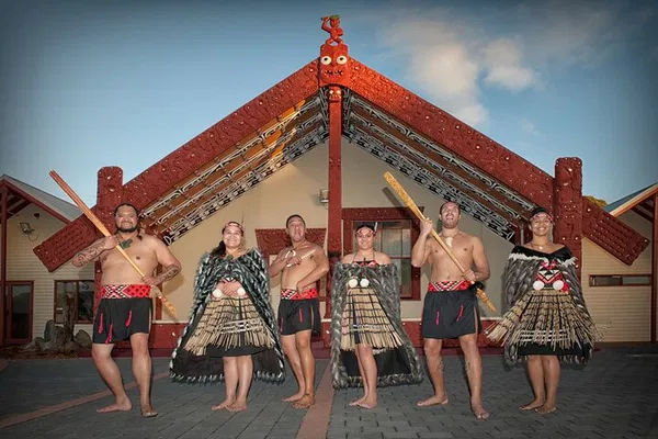 Rotorua Māori Culture & Geothermal Tour from Auckland