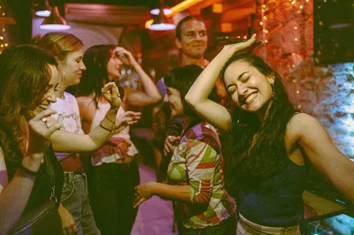 Barcelona Pub Crawl & Hidden History Tour