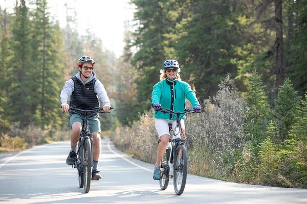 Banff E-Bike Adventure: Explore Iconic Views & Hidden Gems