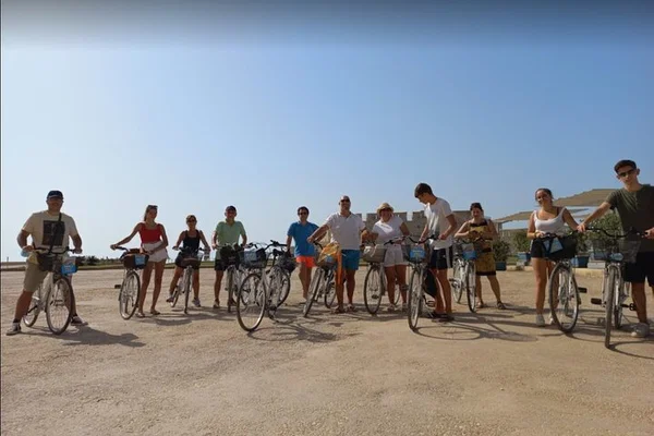 Explore Syracuse & Ortigia: Bicycle Rental Adventures!
