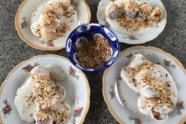 Nha Trang's Culinary Secrets: Chef Dat's Authentic Street Food Motorcycle Tour