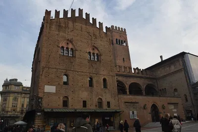Discover Bologna's Hidden Gems: A Private Walking Tour