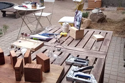 Craft Your Own Bird Haven: A Cercedilla Bird Feeder Workshop!