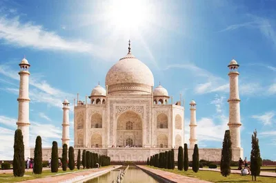 Sunrise Majesty: Private Taj Mahal Tour from Delhi