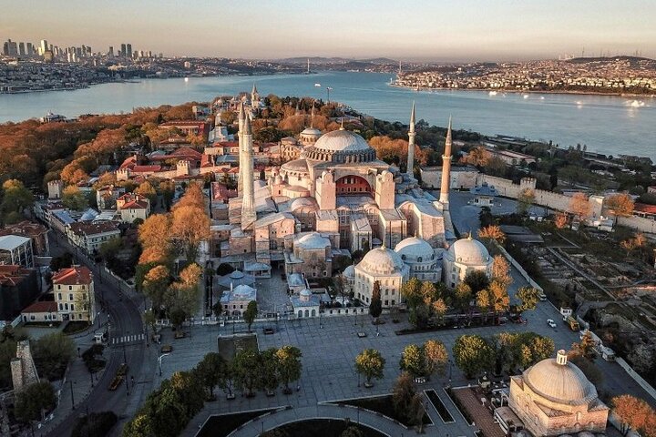 https://images.dyvarcity.com/experience-images/dyvarcity_8425a8fe126dd2e92db93960d_cd.jpg