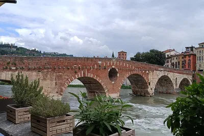 Verona's Hidden Gems: 2-Hour Private Walking Tour